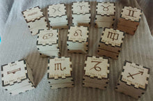 Load image into Gallery viewer, Zodiac box - small