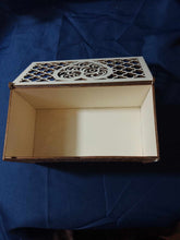 Load image into Gallery viewer, Filigree boxes