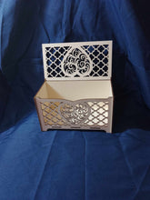 Load image into Gallery viewer, Filigree boxes