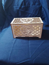 Load image into Gallery viewer, Filigree boxes
