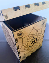Load image into Gallery viewer, Spirit box - large