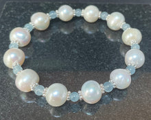 Load image into Gallery viewer, Aquamarine and Freshwater Pearl Bracelet
